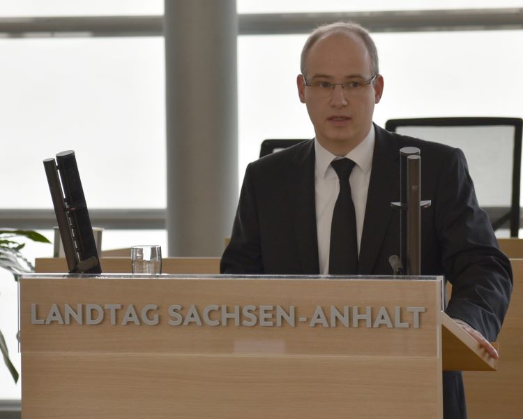 Prof. Volkmar im Landtag (Foto: ltlsa/smü)